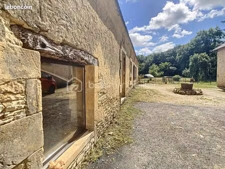 ferme 1 pièce 80 m²