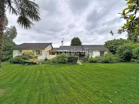 pavillon 6 pièces 153 m²