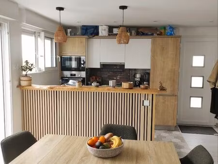 location maison meublée - t3 avec cour privée - la rochelle