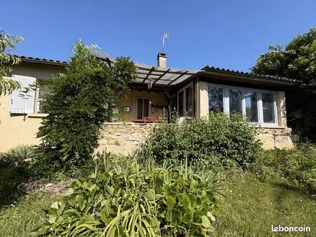 propriété 6 pièces 108 m²