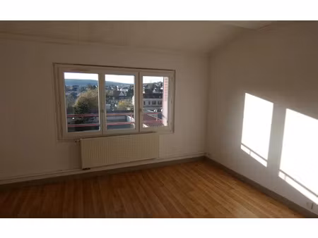 location appartement  m² t-4 à château-thierry  559 €