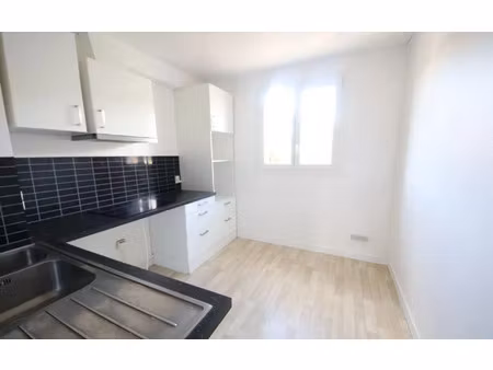 location appartement  64.9 m² t-4 à essômes-sur-marne  687 €