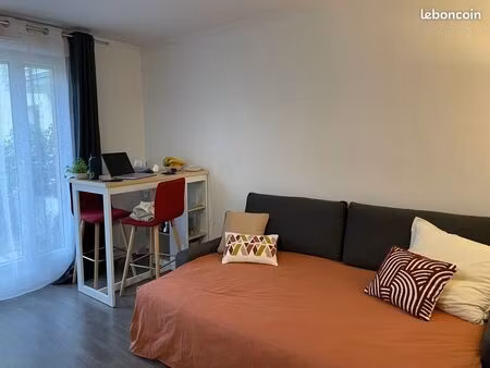 studio 18m2 meublé 710 ch comprise