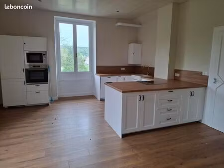 appartement 3 pièces 112 m²