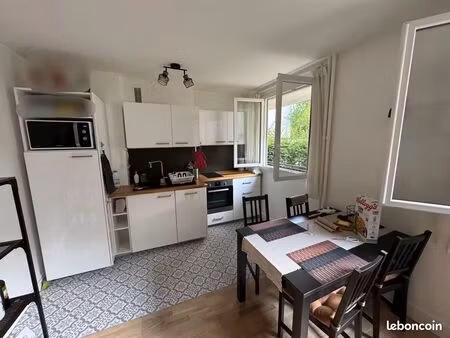 2 pièces 44m2 meublé et en parfait état  nogent proche bois de vincennes  5 mn rer a