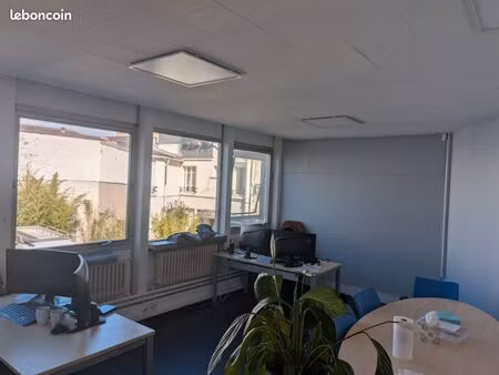 reprise de bail – bureau lumineux à ivry-sur-seine