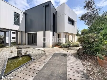 bureau 269 m²