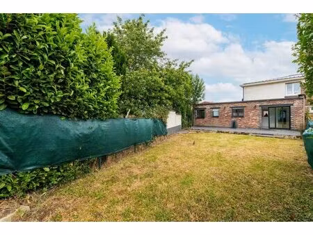 maison de 6 pièces de 115 m² située à hem