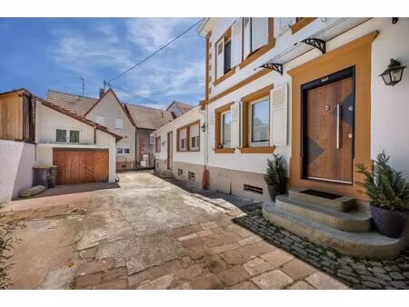 maison de 8 pièces de 218 m² à ingwiller