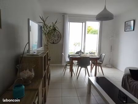 maison 3 étudiants proche centre  10 mois