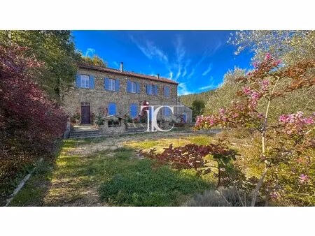 maison ancienne de caractere avec piscine sur 3190m² de terrain