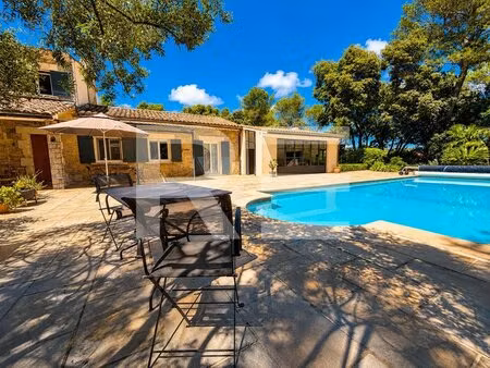 villa de 154m² sur terrain arbore de 3259m² piscine nimes