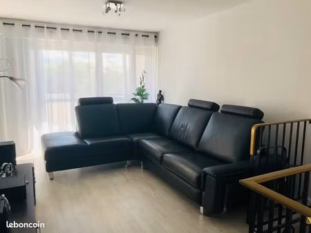 appartement duplex 3 pièces 67m² avec parking grand centre cergy