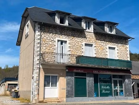 immeuble 357 m² le lardin saint lazare