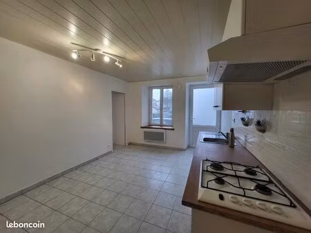 à louer appartement t2 à maiche