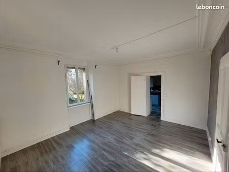 appartement centre ville maîche