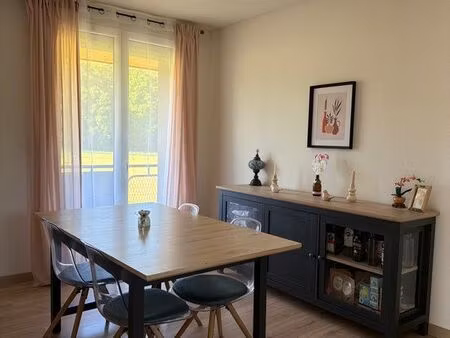 apparemment à louer