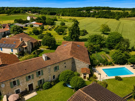 maison à vendre à la tour-blanche-cercles (24320) - dordogne