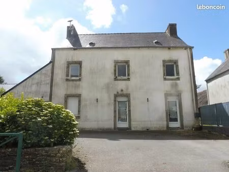 propriété 6 pièces 104 m²
