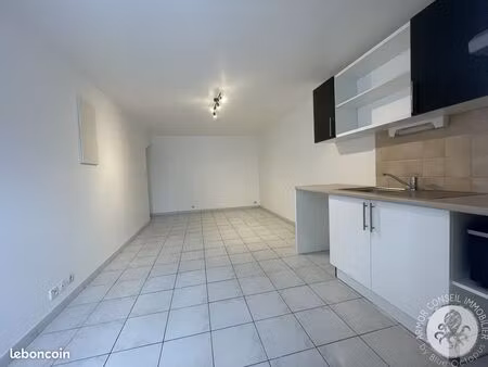 studio 1 pièce 21 m²