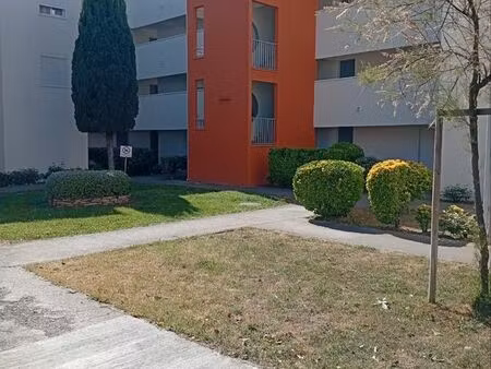 studio+loggia+place parking