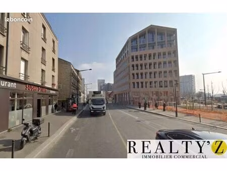 local commercial 64 m²