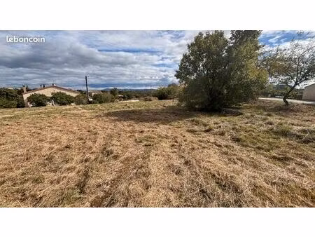 terrain 1 945 m² courry