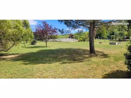terrain l isle jourdain