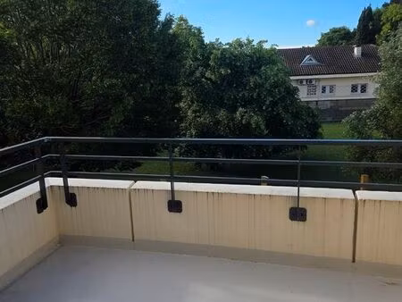 aucamville - appartement t2 de 46.28 m² avec cellier et parking