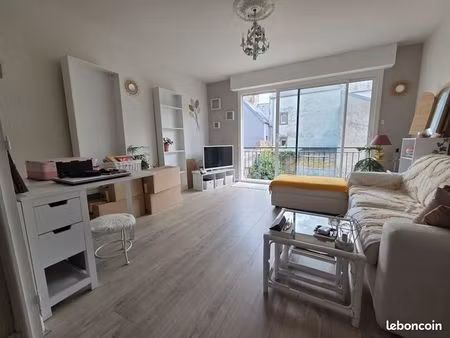 appartement t3 au centre ville