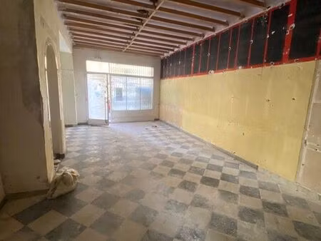 commerce 98 m²