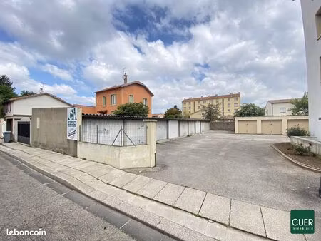 parking/box 15 m² valence