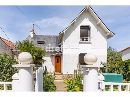 maison 7 pièces - 199 m²