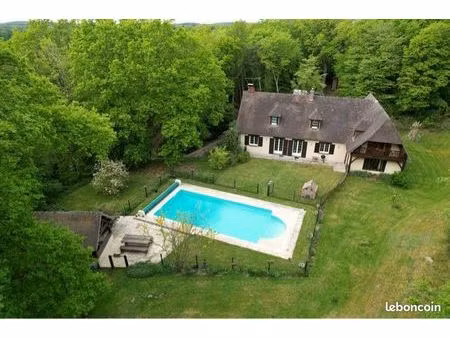 maison 250m2 avec piscine