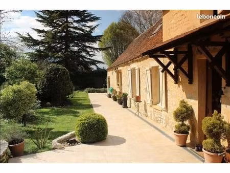 longère 6 pièces 240 m²