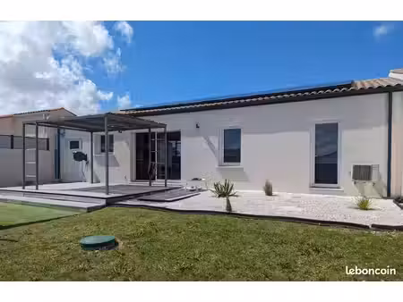 villa 4 pièces 82 m²