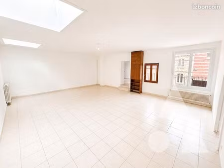 appartement 3 pièces 93 m²