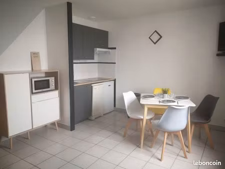 grand studio – coin nuit séparé  quartier du gabut