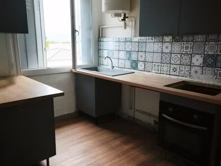 montélimar f2 à louer