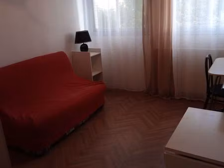 studio meublé 17 m2 entrée la rochelle