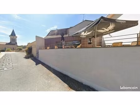 restaurant bar