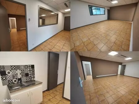 local professionnel avec parking et grande vitrine