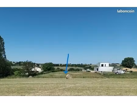 terrain à bâtir viabilisé dans village