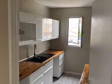 appartement périgueux  quartier hôpital avec balcon et sa cave résidence sécurisée