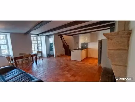 location maison de ville meublée