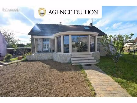 maison 8 pièces 138 m²