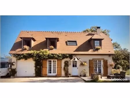 ?rare à la location – maison familiale 4 chambres  sans vis à vis  situation idéale