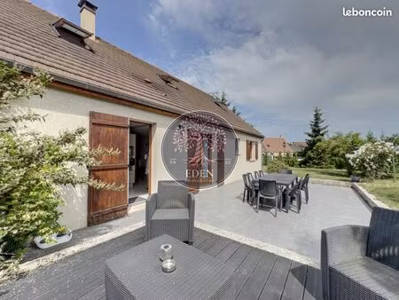 maison 7 pièces 148 m²