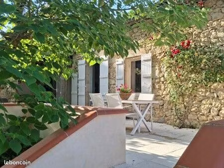 maison de caractère en pierre rénovée – 150 m² – grange  jardin et terrasse plein sud