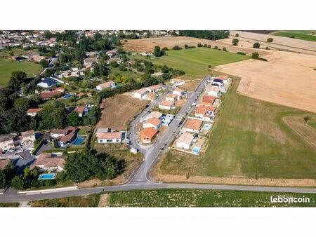 terrain 602 m² villeneuve les bouloc